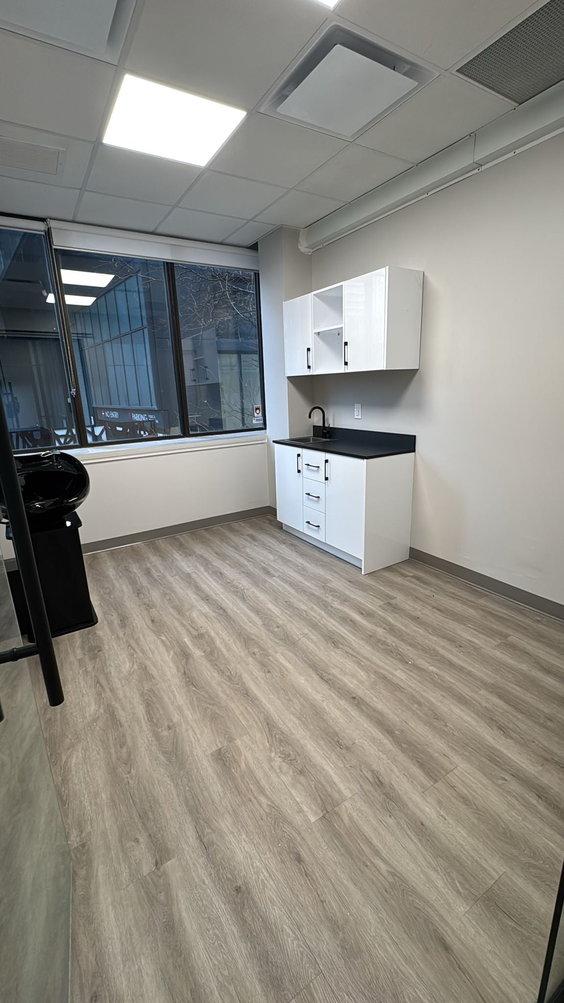 Eglinton Suite 137