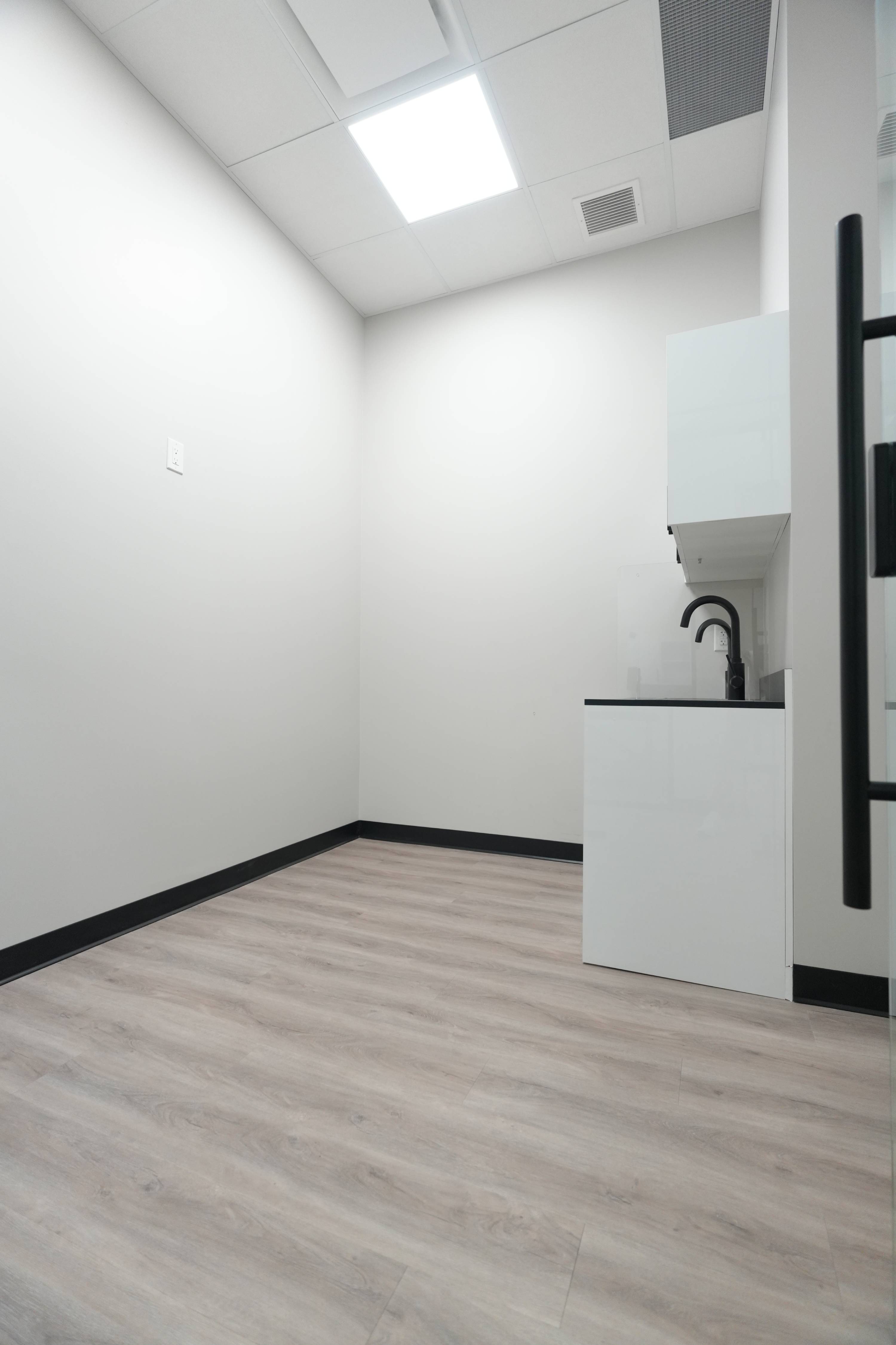 Brampton Suite 125