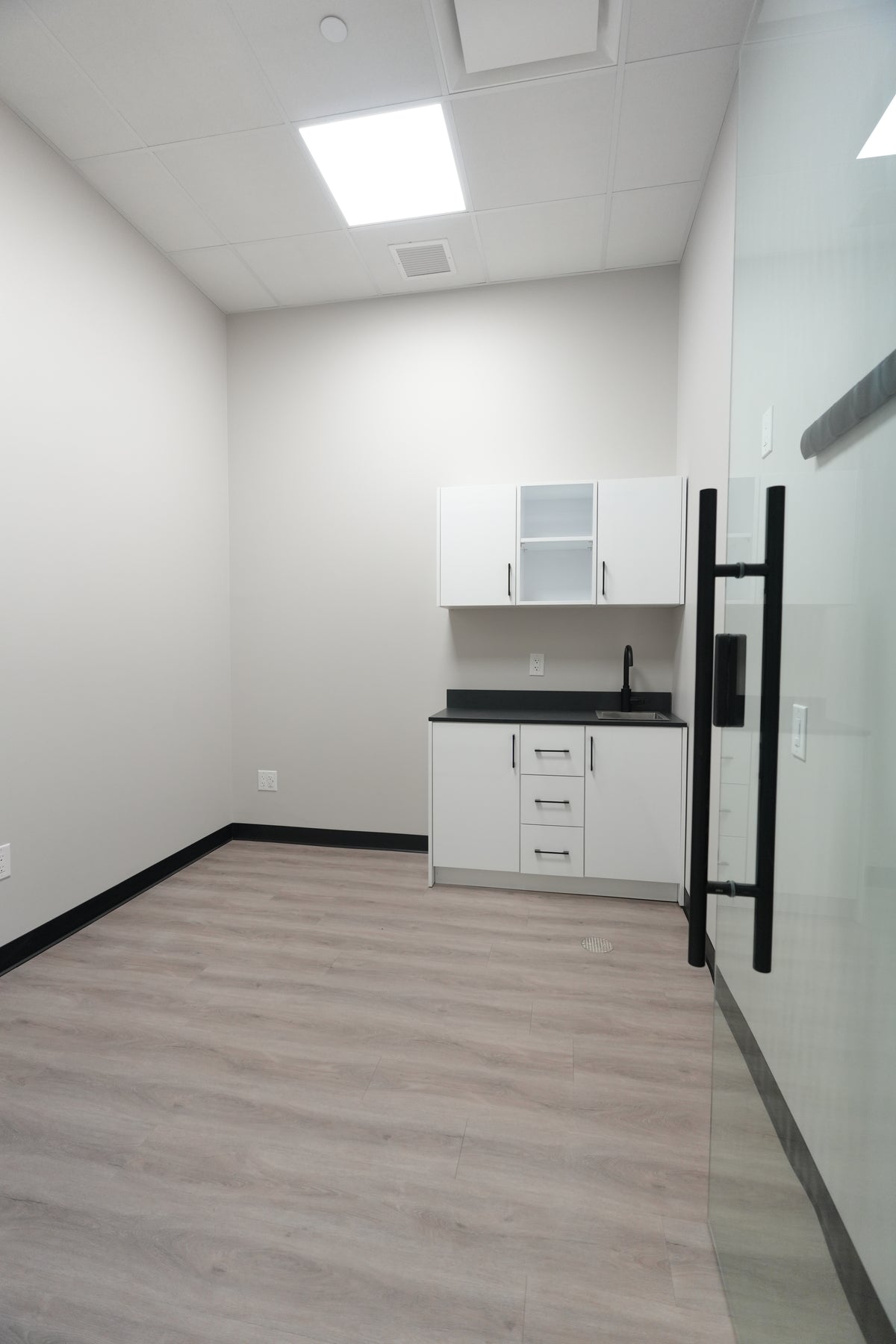 Brampton Suite 112