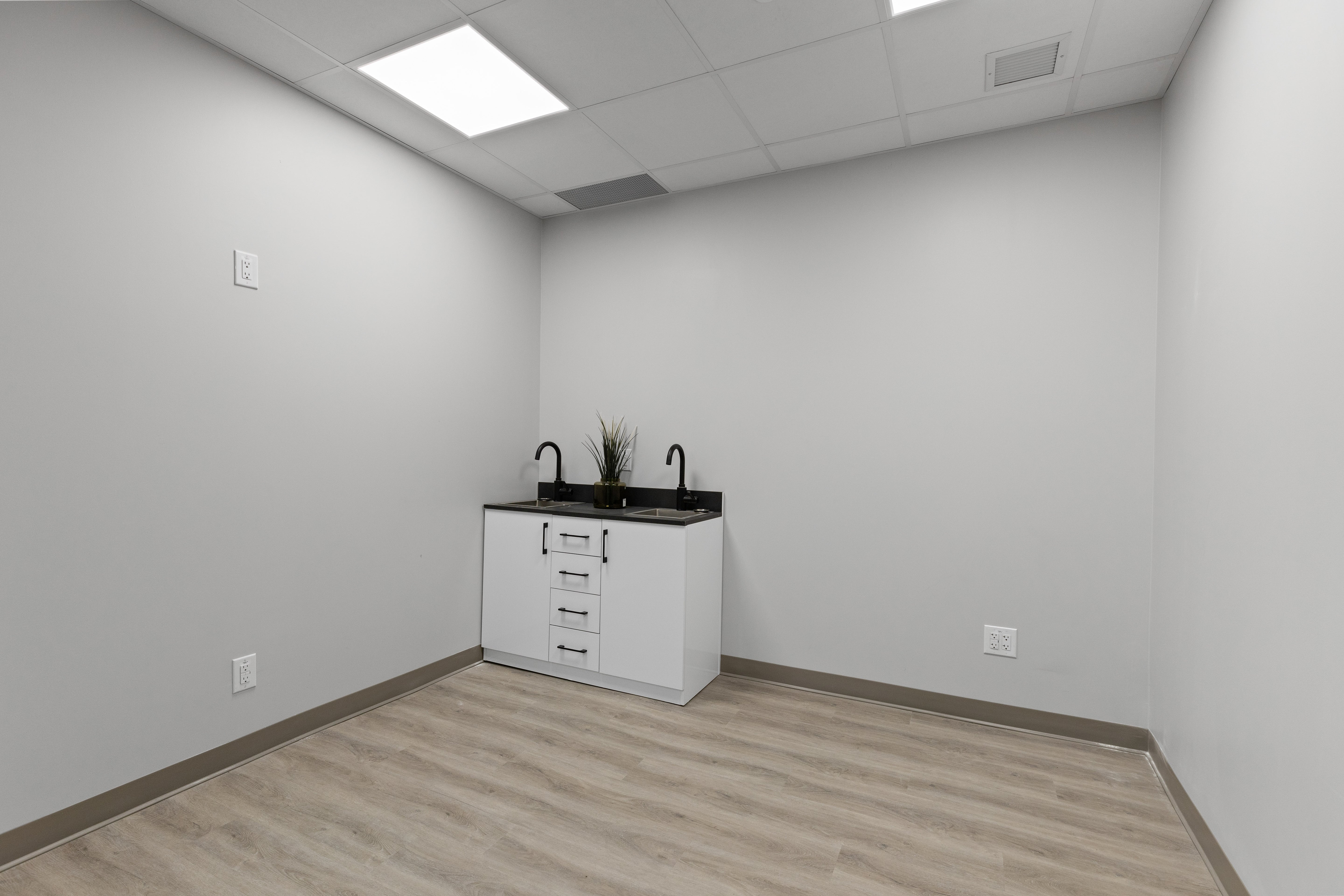 Fleet Suite 116