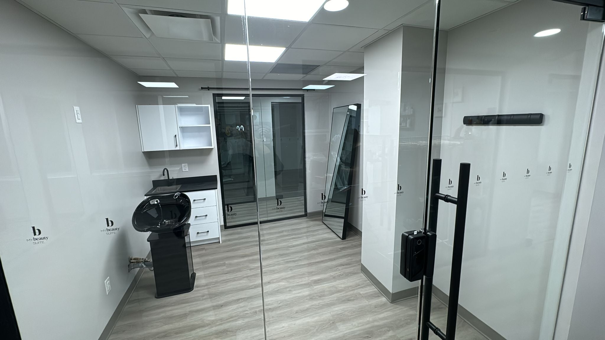 Eglinton Suite 124