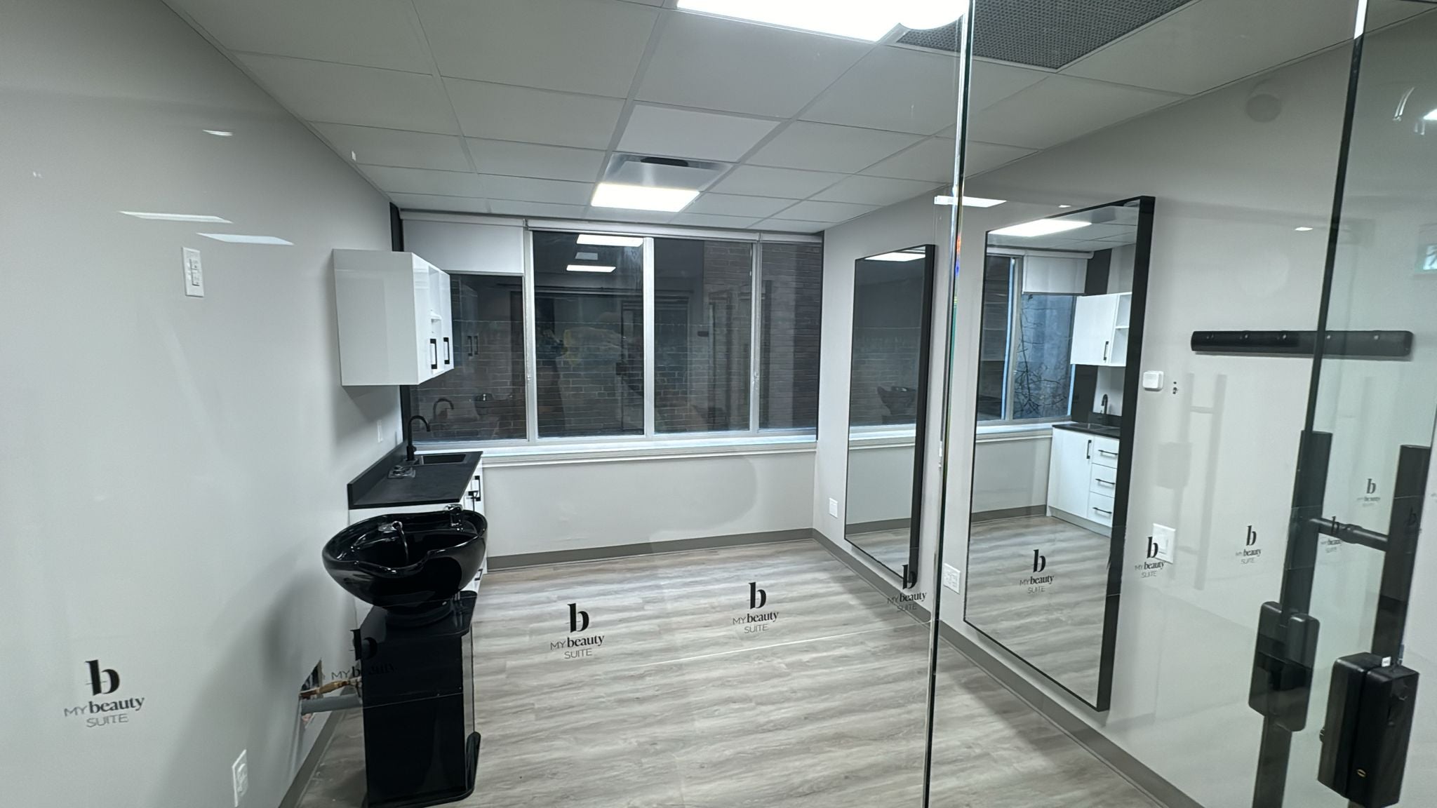 Eglinton Suite 113