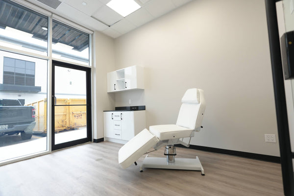 Brampton Suite 102 — photo 1