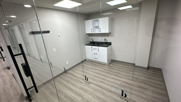 Eglinton Suite 132 — photo 1